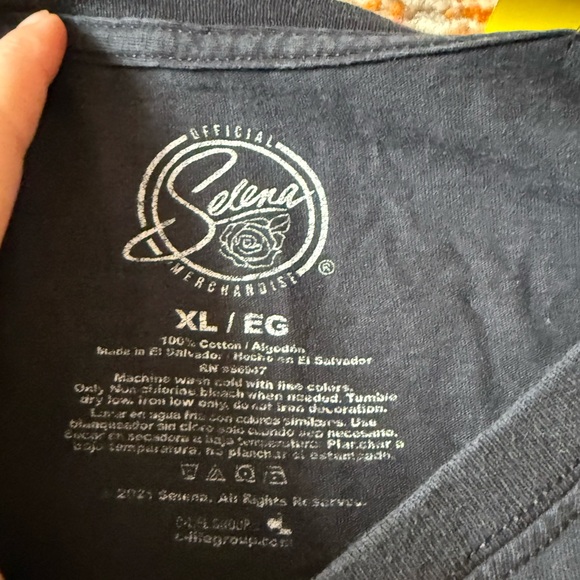 Maglietta Grafica RUE21 Selena Nera Con Neon - Donna Taglia M, Nuova Con Etichette